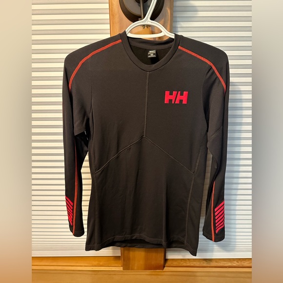 Helly Hanson women’s workout top. Medium. Excellent condition. - Picture 2 of 4